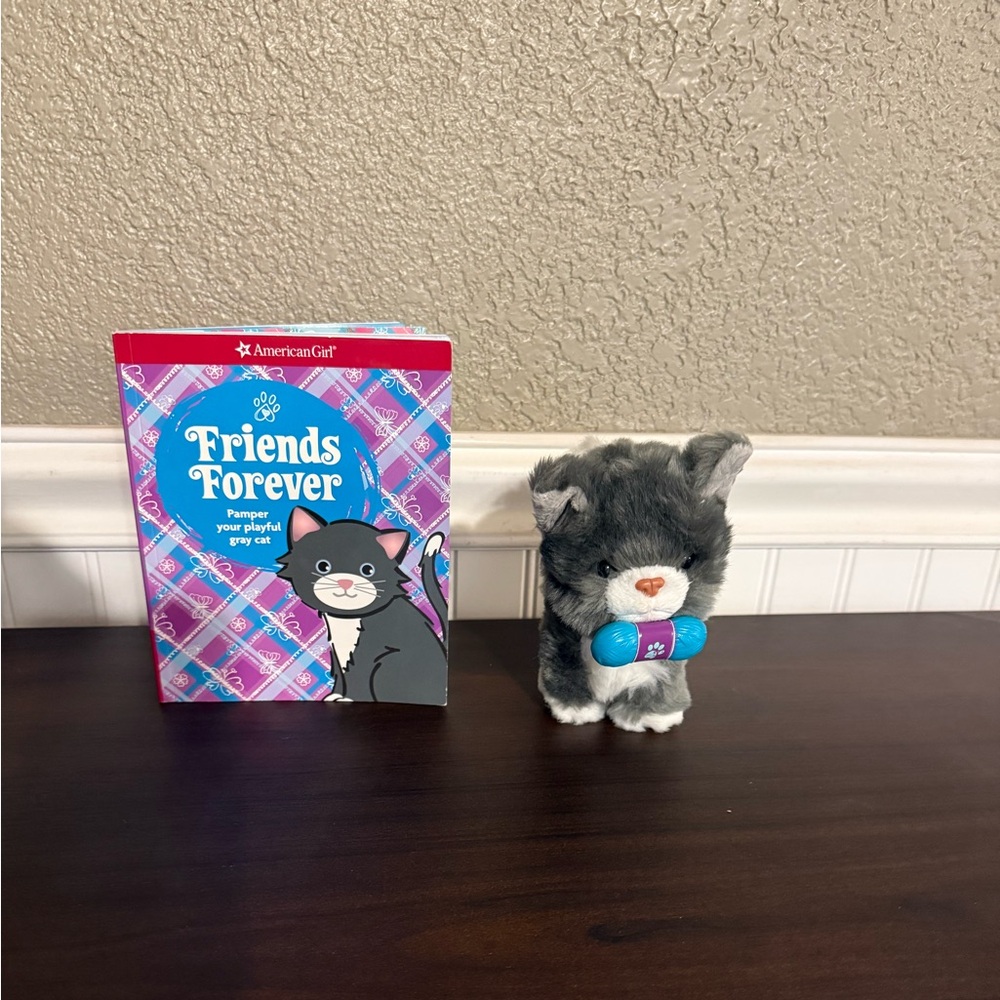 Euc! American Girl Pet , gray cat